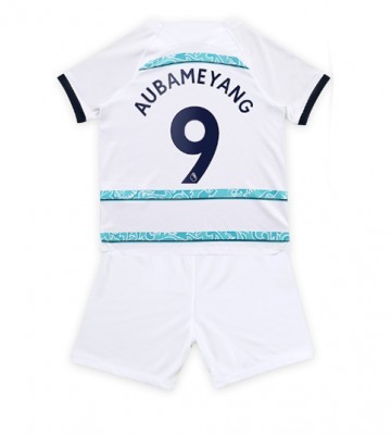 Chelsea Aubameyang #9 babykläder Bortatröja barn 2022-23 Korta ärmar (+ Korta byxor)